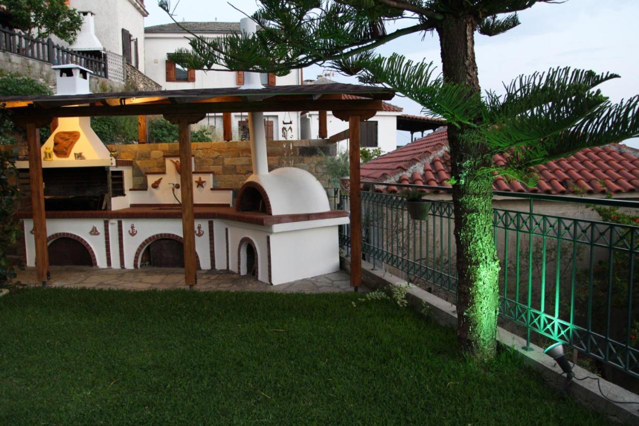Mesonisi Με Υπέροχη Θέα Στον Παγασητικό!! Villa Áfissos Eksteriør bilde