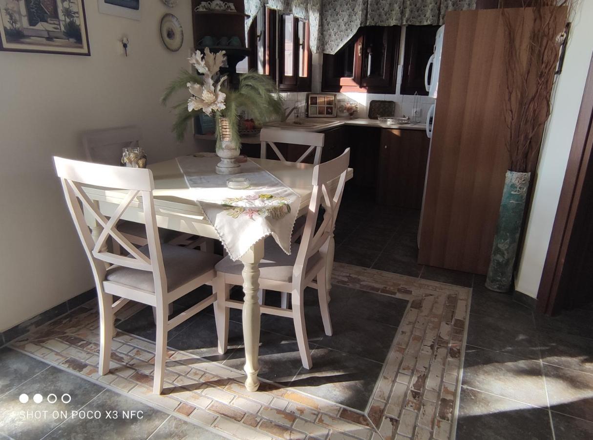 Mesonisi Με Υπέροχη Θέα Στον Παγασητικό!! Villa Áfissos Eksteriør bilde